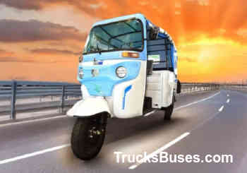 Supertech EV Passenger Maxx Auto Images
